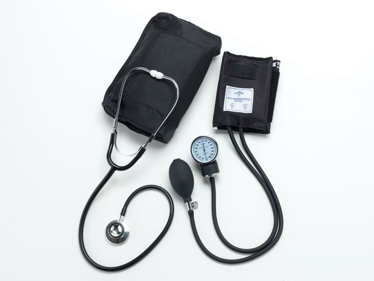 Medline Compli-Mates Dual-Head Stethoscope and Blood Pressure Combo Kits
