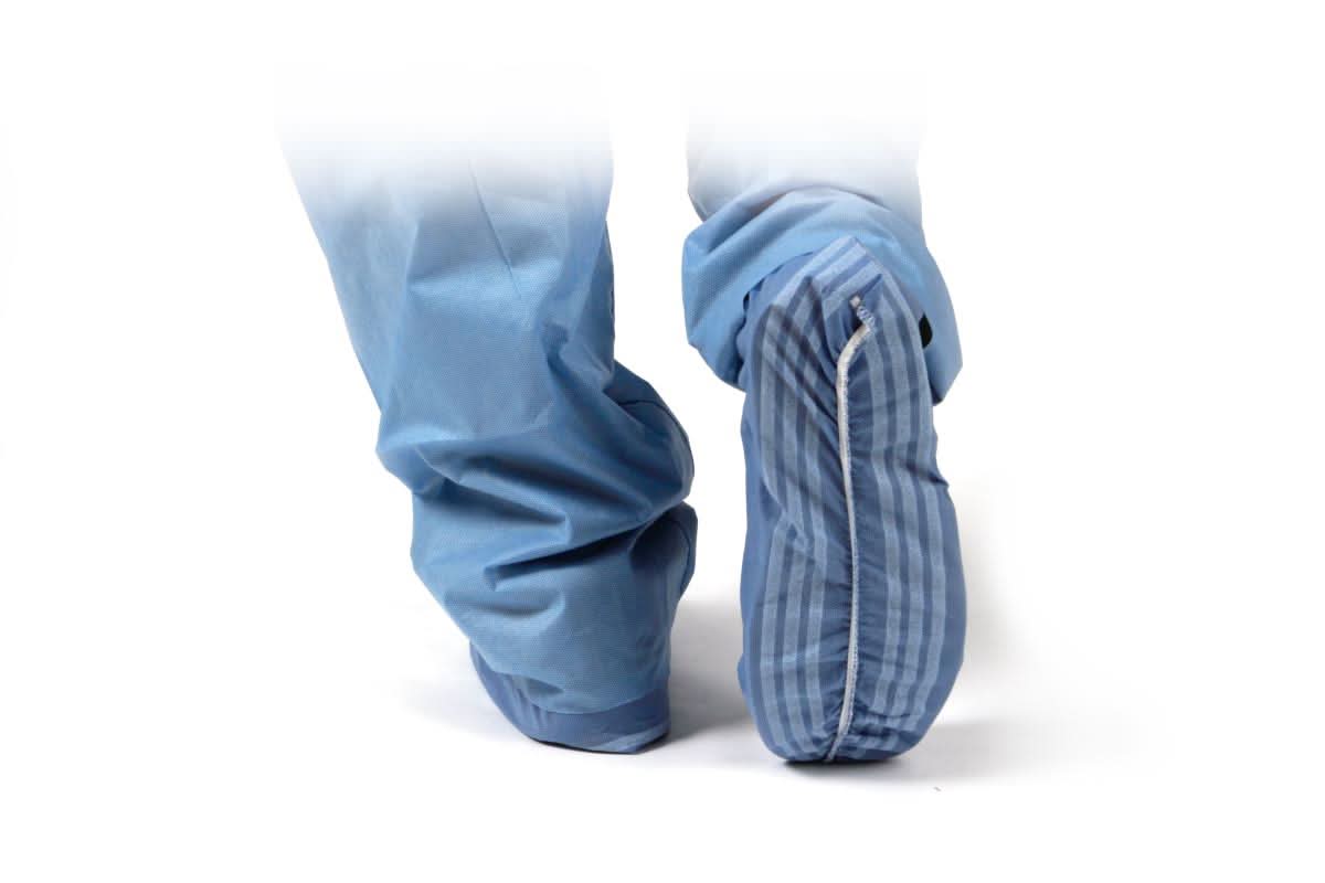 Medline Premium Non-Skid Multilayer Shoe Covers