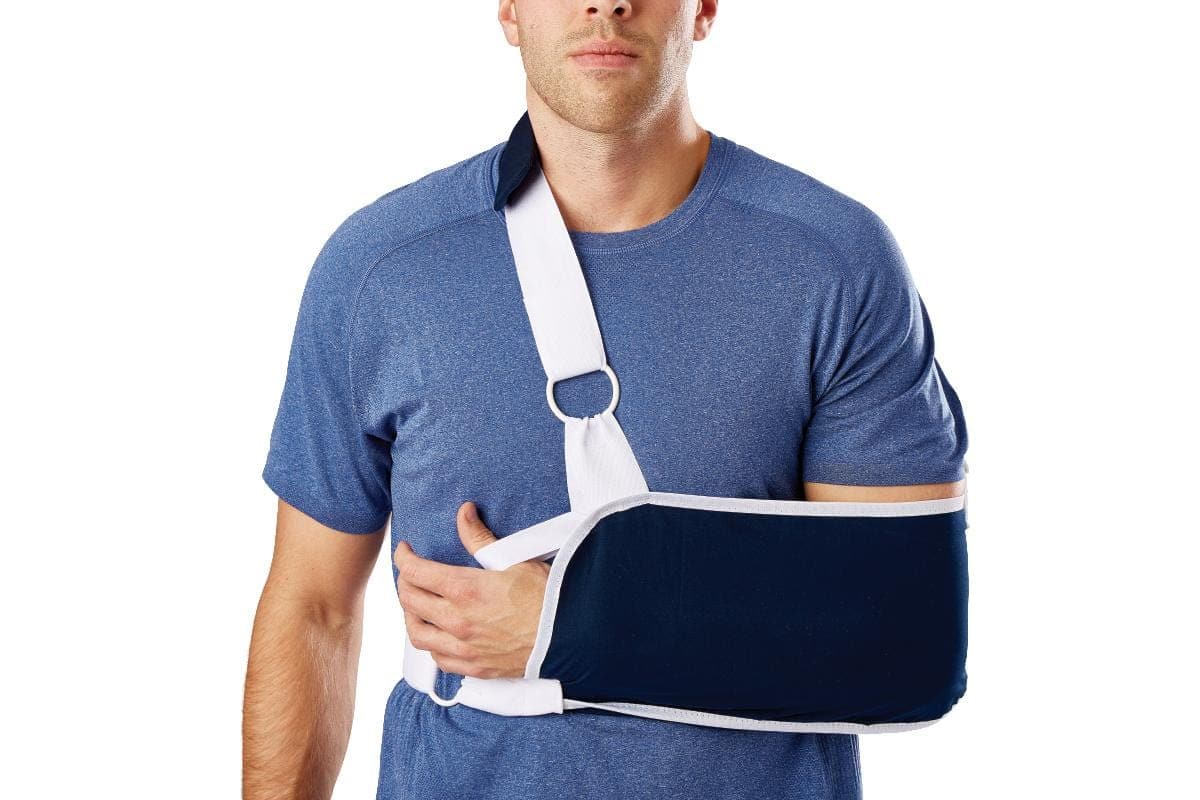 Medline Medline Sling-Style Shoulder Immobilizer with Neck Pad ORT16200L