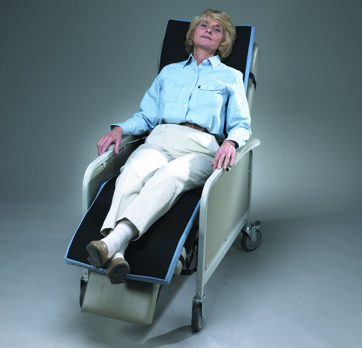 SkilCare SkilCare Super-Sling 8-Handle Transfer Pad - Supports up to 500 lbs.
